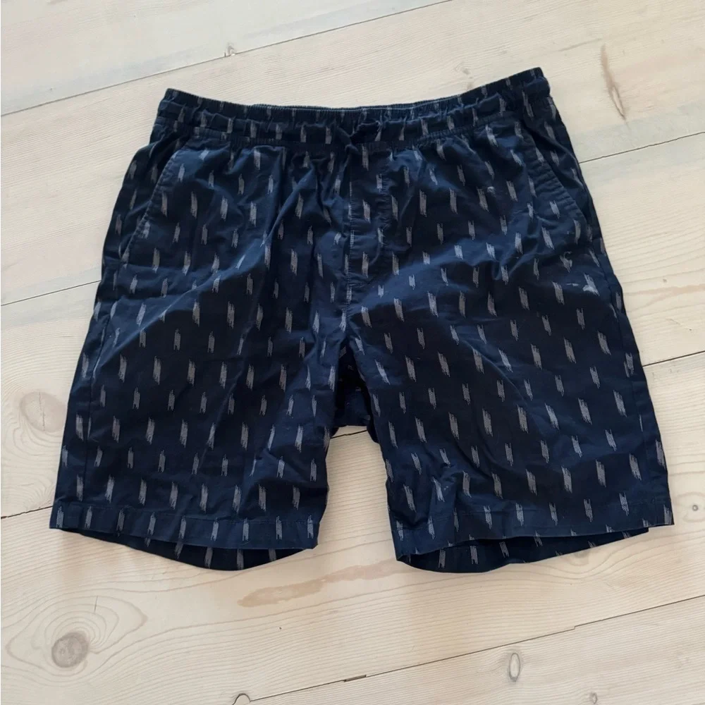 Banana Republic Men's Navy-Print Shorts